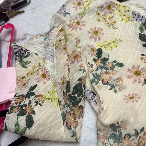 ZARA Floral women  Top - Picture 6 of 6